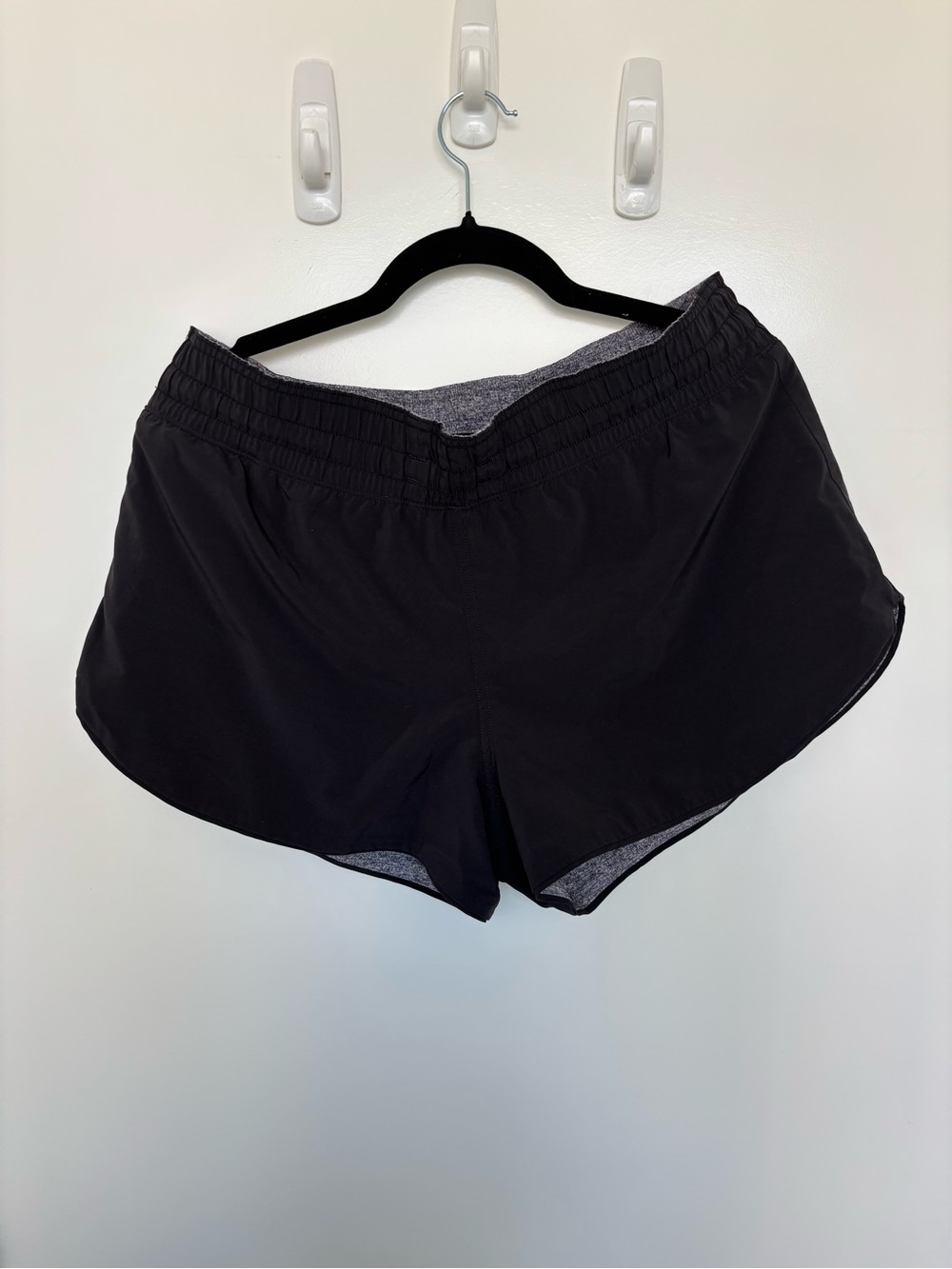 lululemon Heather Gray Reversible Short size 12 - Picture 6 of 7